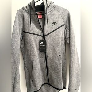 BRAND NEW Nike jacket!!